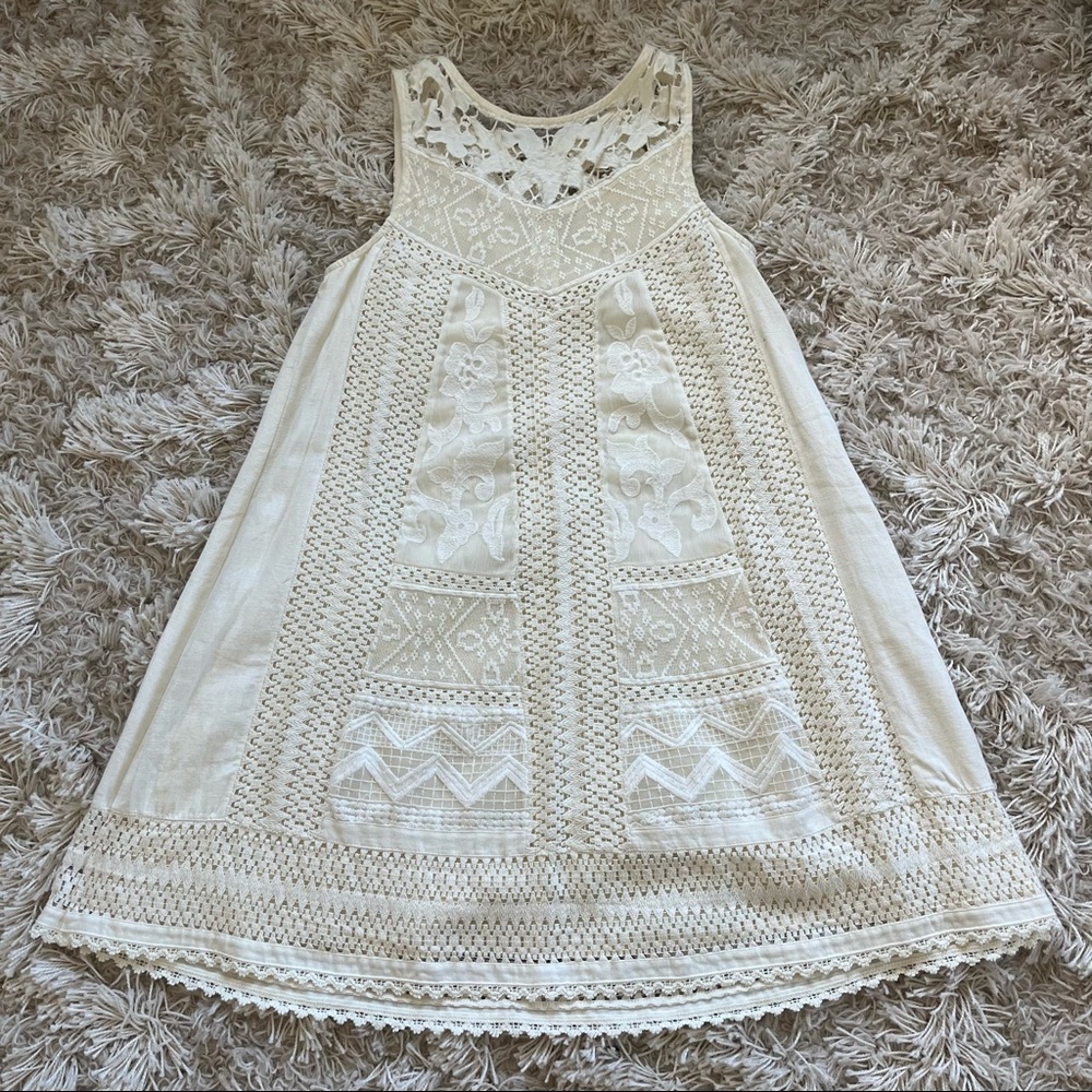 EUC Anthropologie boho Vanessa Virginia ivory Cottonwood lace swing dress size 2